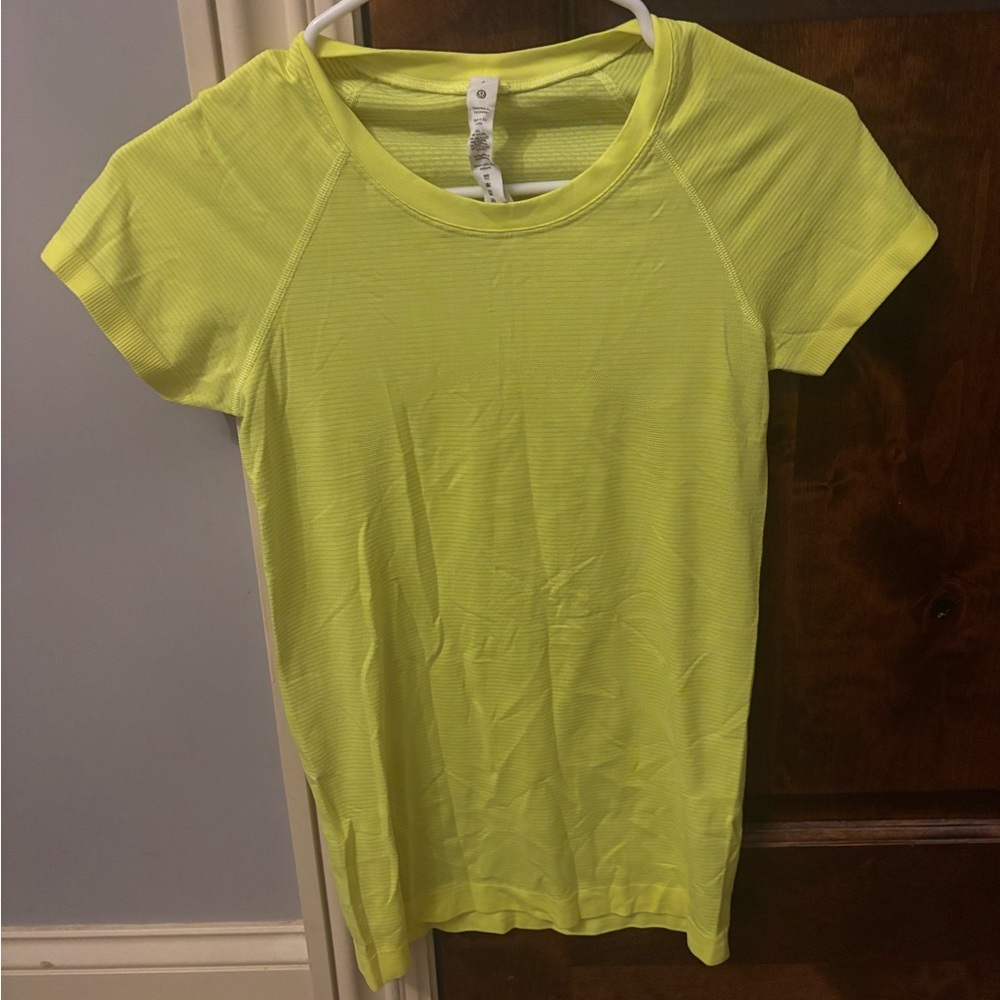 Swiftly Tech Short-Sleeve Shirt 2.0
